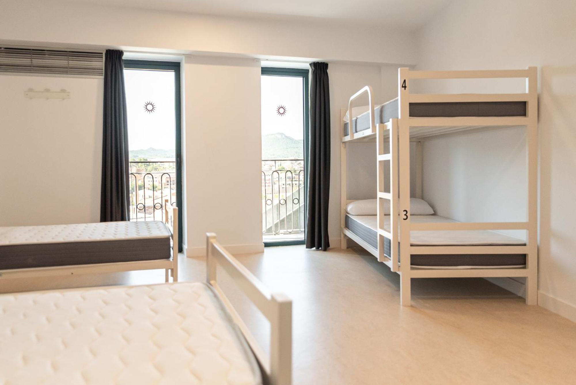 Cal Maco Alberg I Centre De Visitants Igualada Luaran gambar